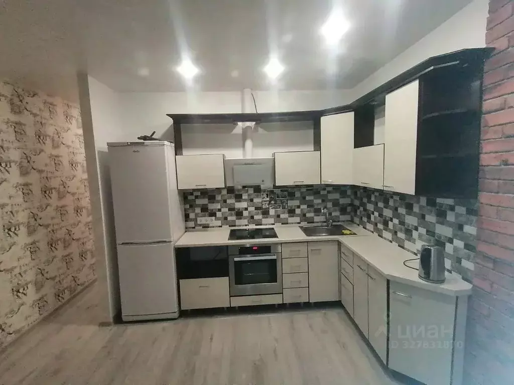 3-к кв. Алтайский край, Барнаул ул. Профинтерна, 28А (53.0 м) - Фото 1