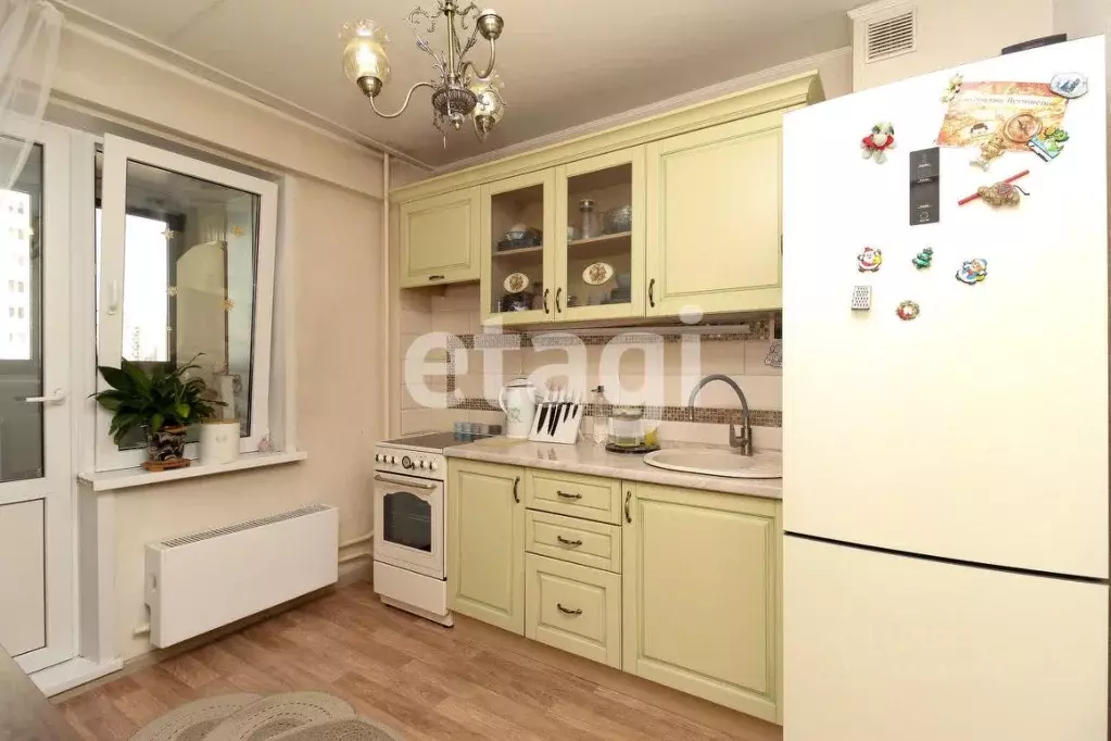 2-к кв. Красноярский край, Красноярск Караульная ул., 40 (54.8 м) - Фото 0