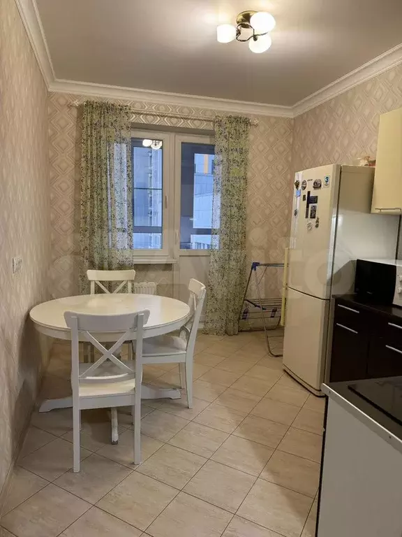 2-к. квартира, 60 м, 10/17 эт. - Фото 1