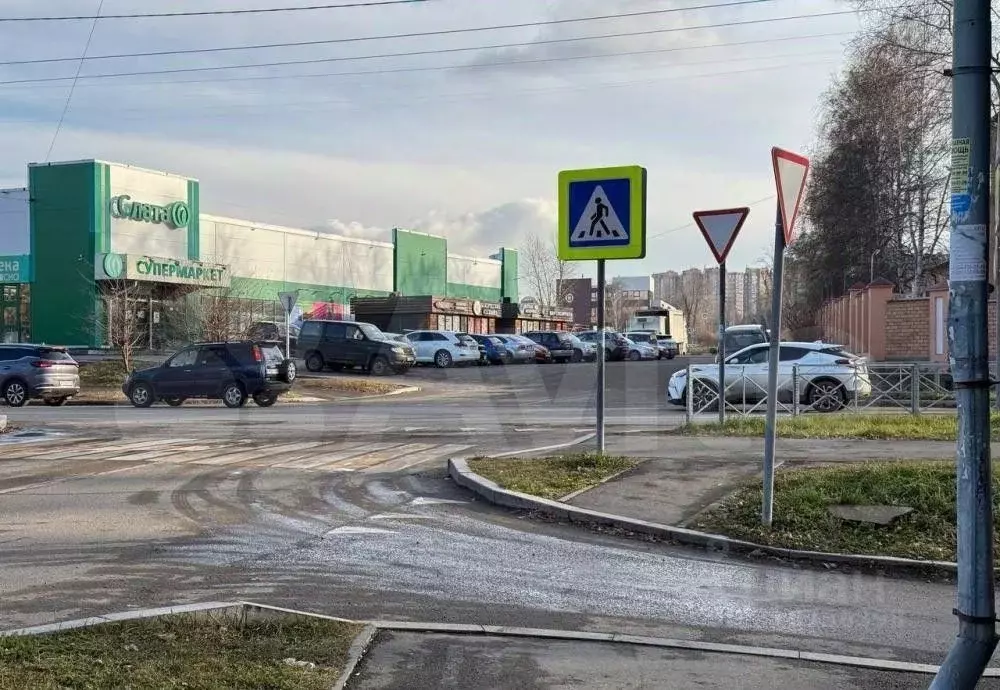 Комната Иркутская область, Иркутск ул. Красноказачья, 50 (12.0 м) - Фото 0