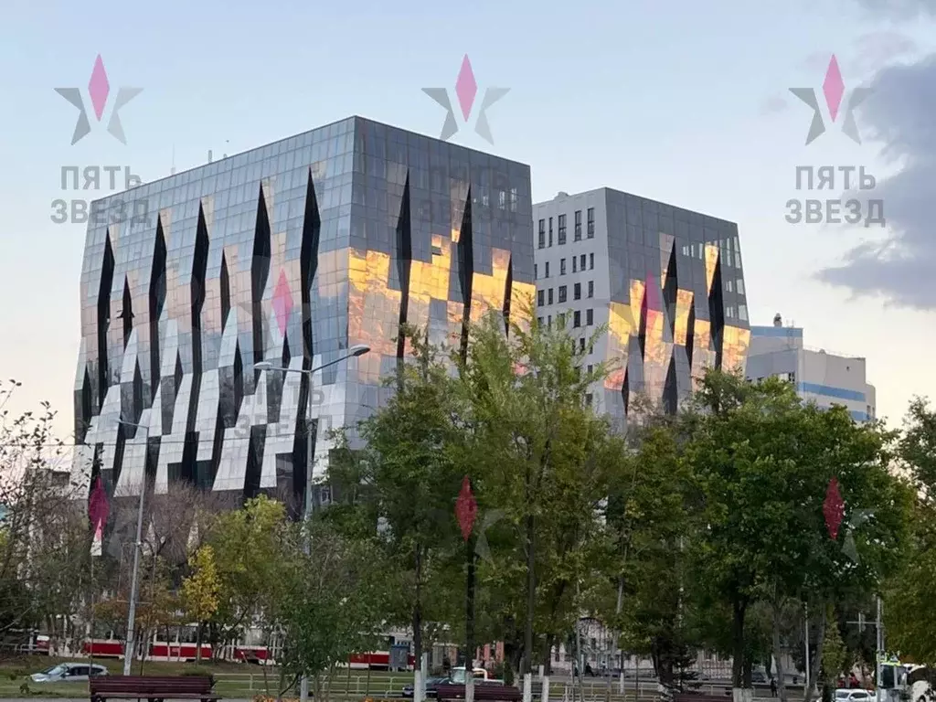 Продажа 1200 кв.м в новом бизнес центре - Фото 1