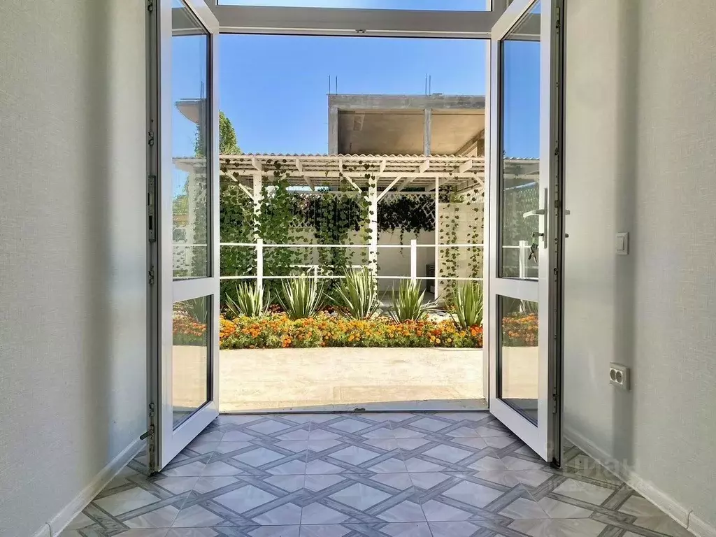 Дом в Крым, Судак ул. Южнобережная, 81 (150 м) - Фото 2