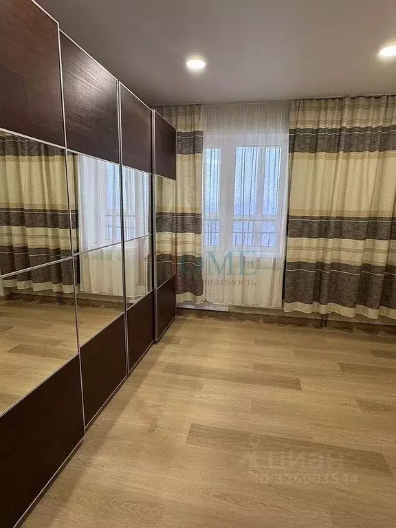 2-к кв. Новосибирская область, Новосибирск Закаменский мкр, 11 (65.0 ... - Фото 2