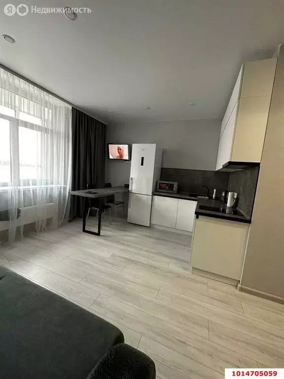 Квартира-студия: Краснодар, улица Григория Булгакова, 8к1 (28 м) - Фото 0