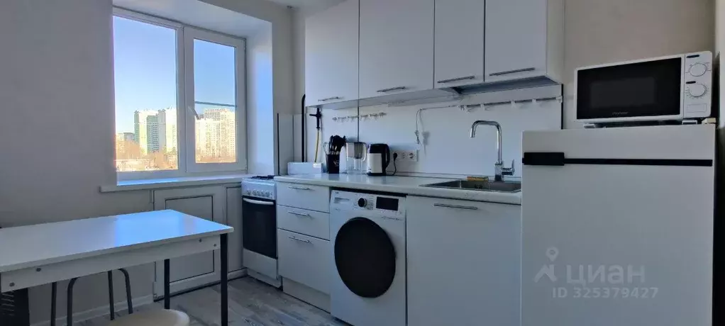 1-к кв. Свердловская область, Екатеринбург ул. Куйбышева, 90 (28.3 м) - Фото 1