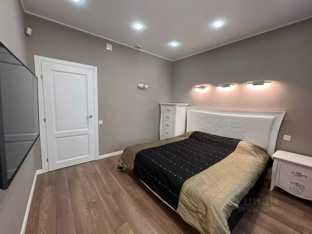 2-к кв. Челябинская область, Челябинск ул. Елькина, 43 (56.0 м) - Фото 2