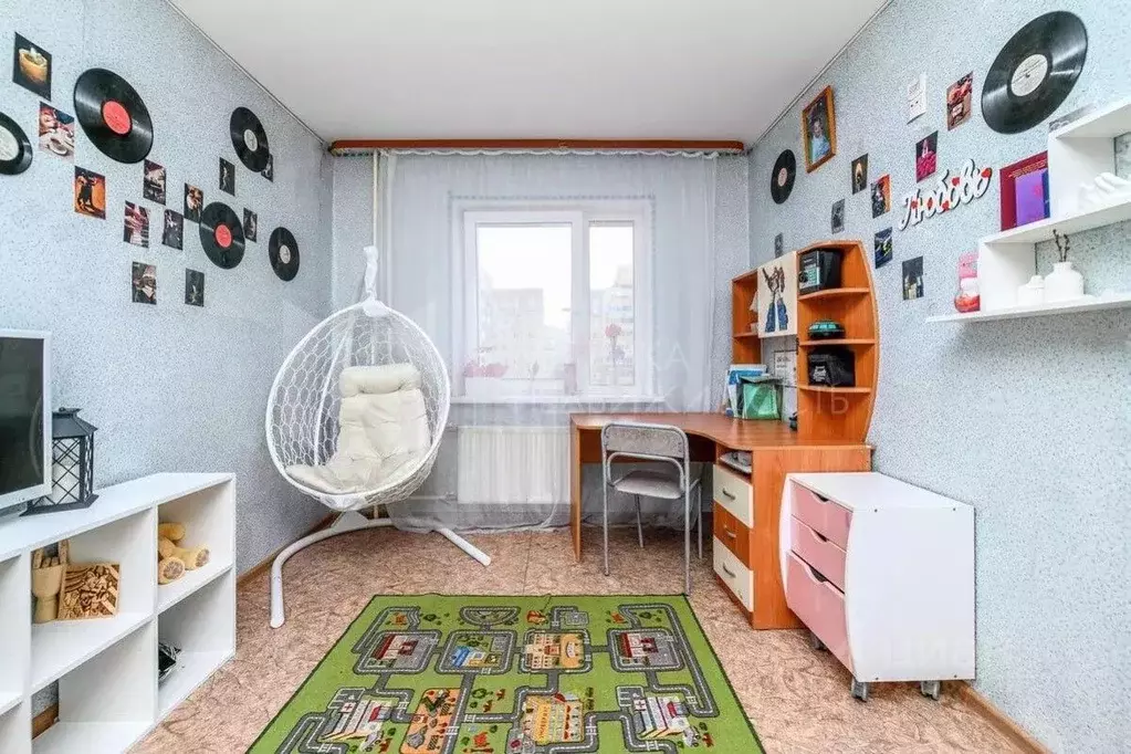 4-к кв. Тюменская область, Тюмень ул. Прокопия Артамонова, 4 (89.9 м) - Фото 1