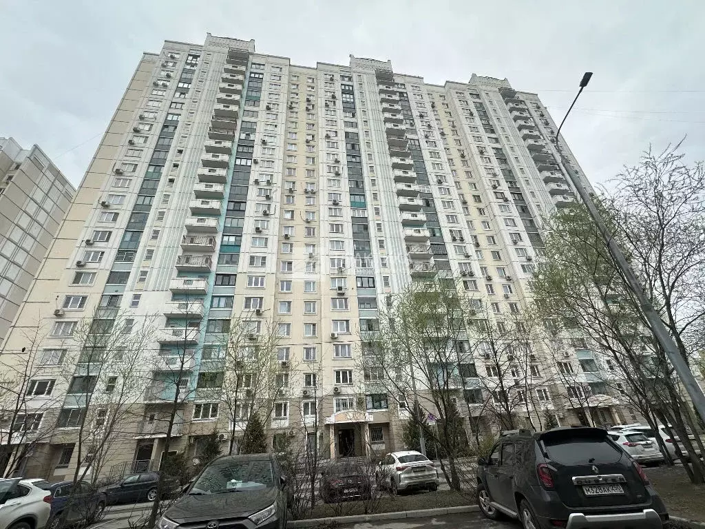 Продается 4-комнатная квартира - Фото 1