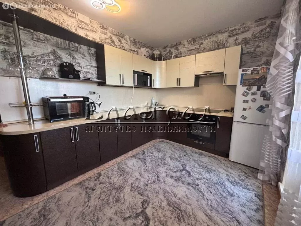 2-комнатная квартира: Челябинск, улица Энергетиков, 25 (65 м) - Фото 1