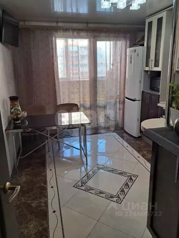 3-к кв. Амурская область, Благовещенск ул. Василенко, 14 (80.0 м) - Фото 2