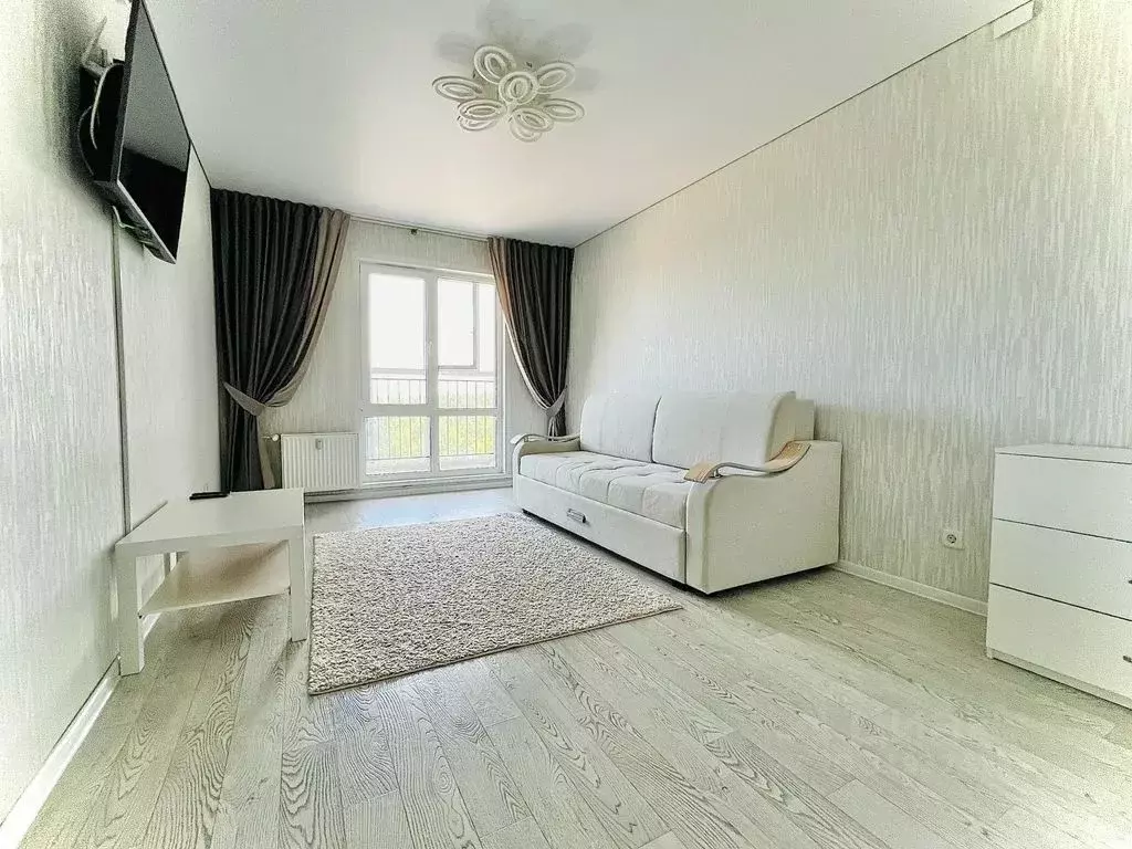 1-к кв. Татарстан, Зеленодольск просп. Строителей, 4 (42.0 м) - Фото 0