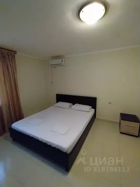 Комната Краснодарский край, Геленджик Октябрьская ул., 63 - Фото 1