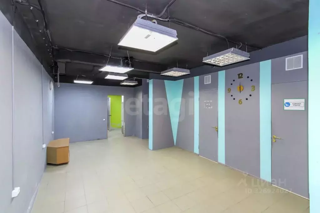 Помещение свободного назначения в Тюменская область, Тюмень ул. ... - Фото 1