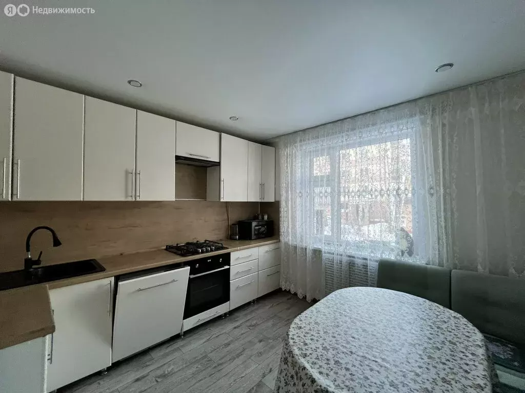 2-комнатная квартира: Зеленодольск, улица Тургенева, 29 (59 м) - Фото 1