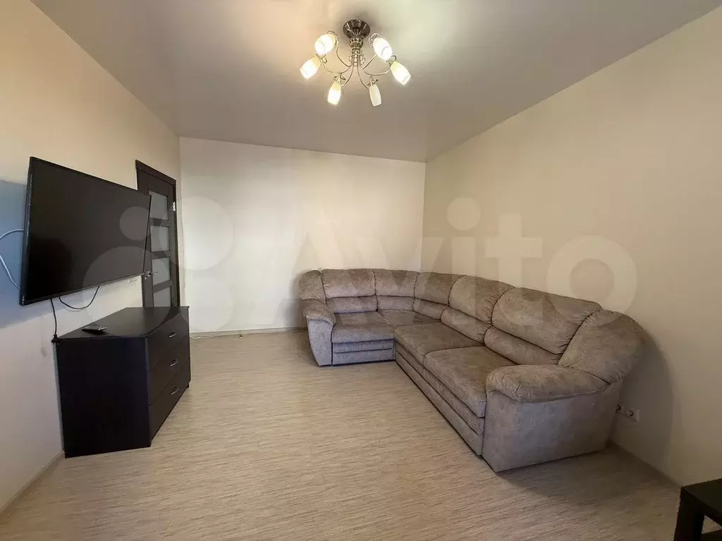 2-к. квартира, 60 м, 10/16 эт. - Фото 0