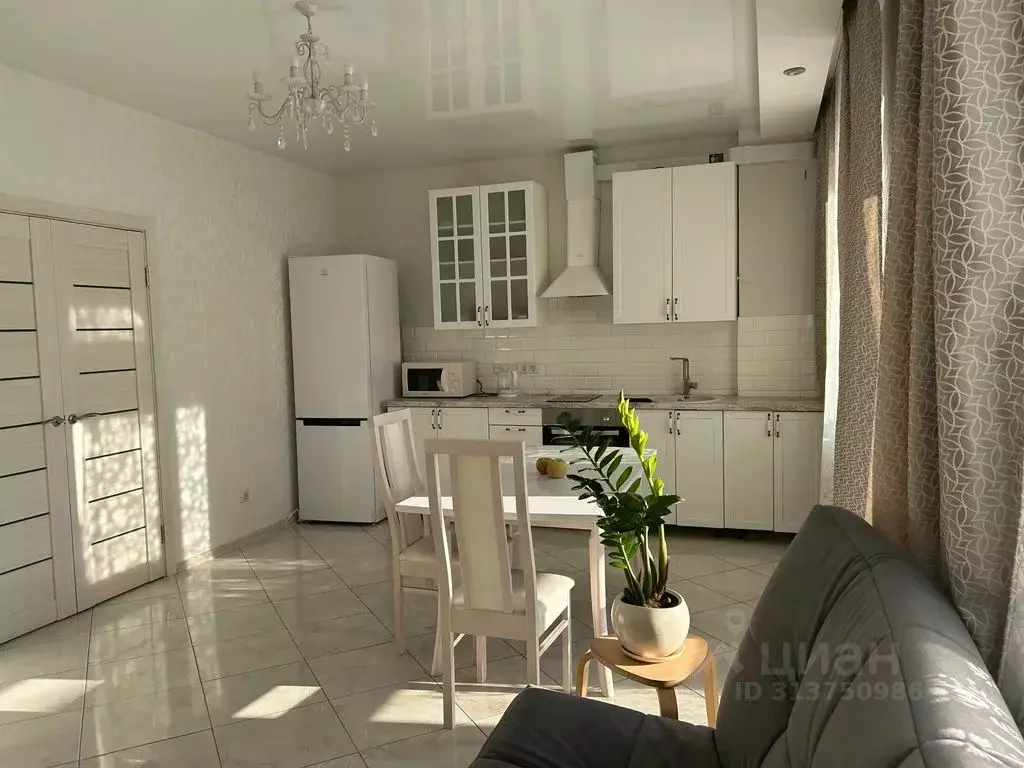 4-к кв. Кировская область, Киров Совхозная ул., 84 (115.0 м) - Фото 0