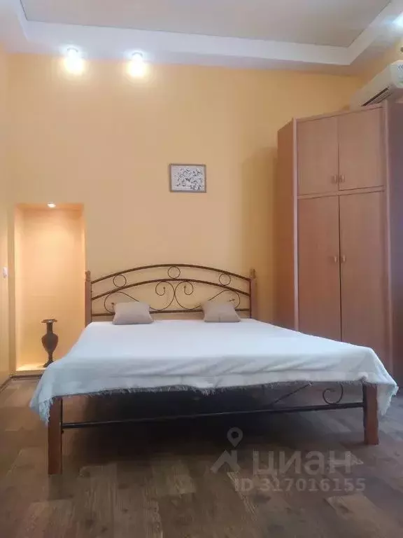 1-к кв. Крым, Феодосия ул. Чехова, 4 (32.0 м) - Фото 0