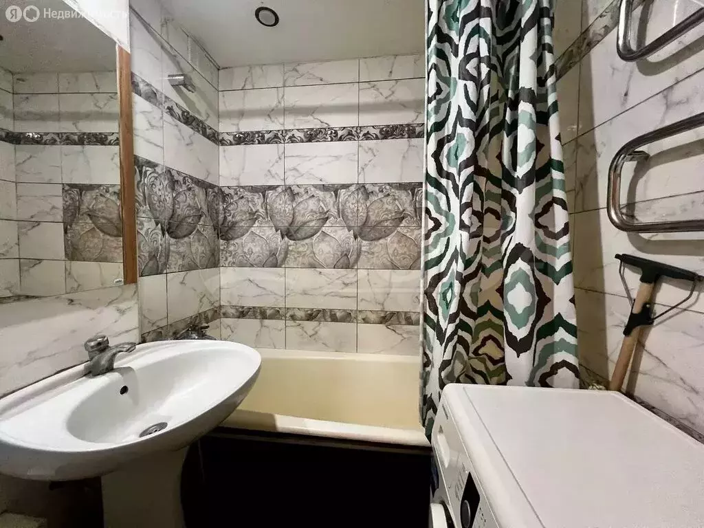 2-комнатная квартира: Тюмень, Солнечный проезд, 8 (50 м) - Фото 1