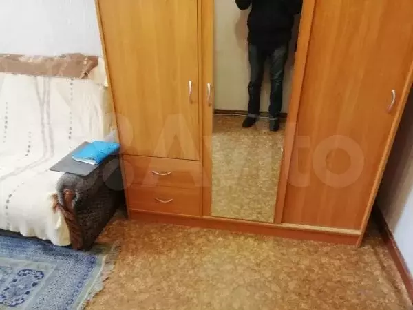 Комната 15 м в 9-к., 1/5 эт. - Фото 0