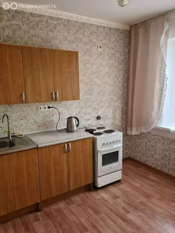 1-комнатная квартира: Омск, улица Завертяева, 9к6 (35 м) - Фото 0