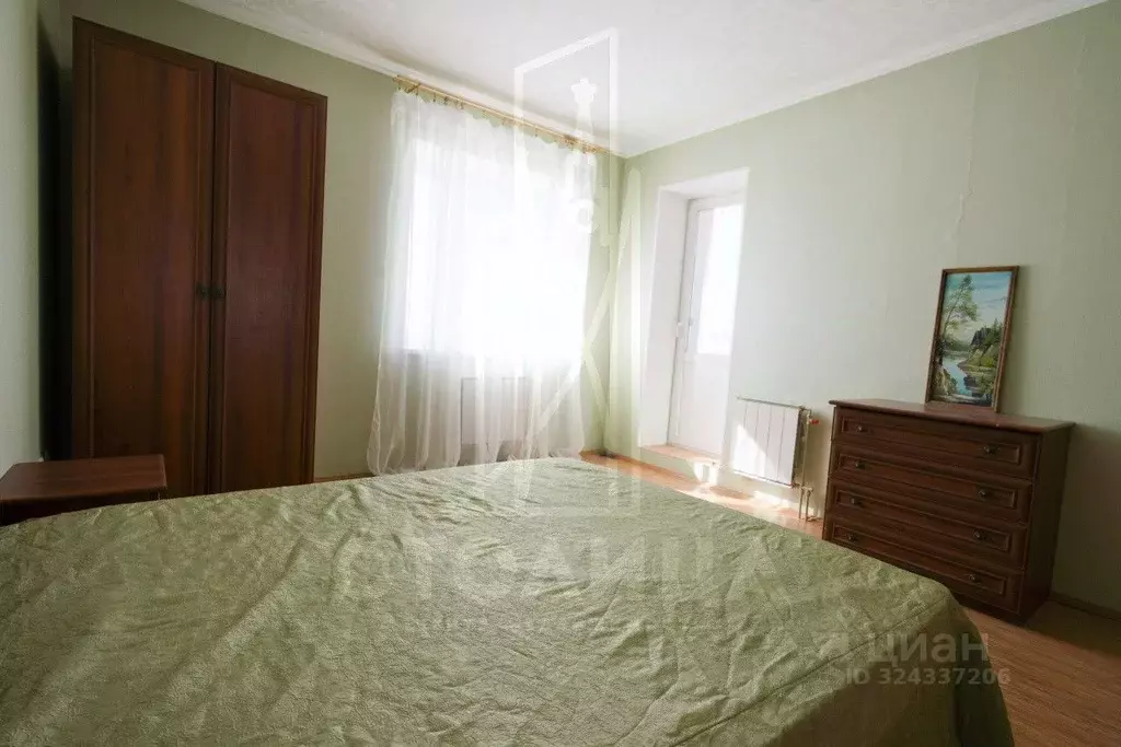 1-к кв. Свердловская область, Екатеринбург ул. Лодыгина, 4 (69.4 м) - Фото 2