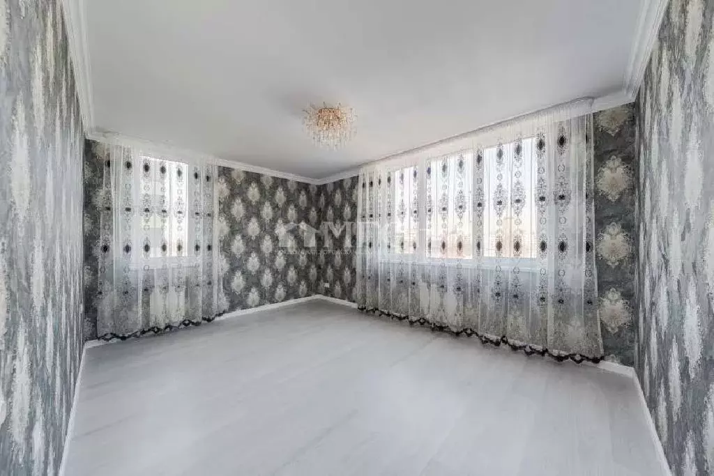 Продается 2-комнатная квартира - Фото 1