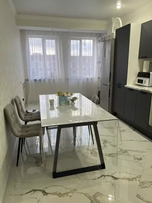 2-к кв. Северная Осетия, Владикавказ ул. Курсантов-Кировцев, 15Д (74.0 ... - Фото 0