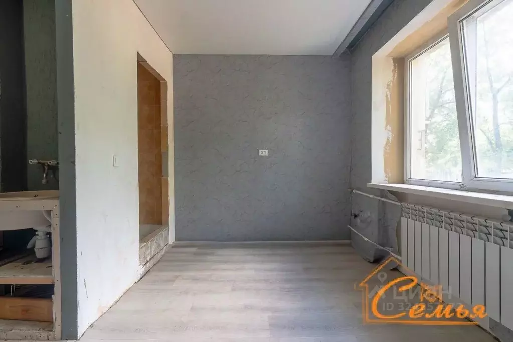 Комната Волгоградская область, Волжский ул. Горького, 33 (10.0 м) - Фото 1