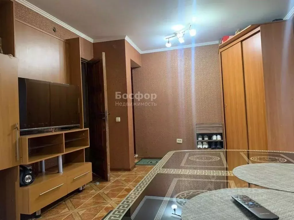 2-к кв. Крым, Кировское пгт ул. Фрунзе, 12 (48.0 м) - Фото 1