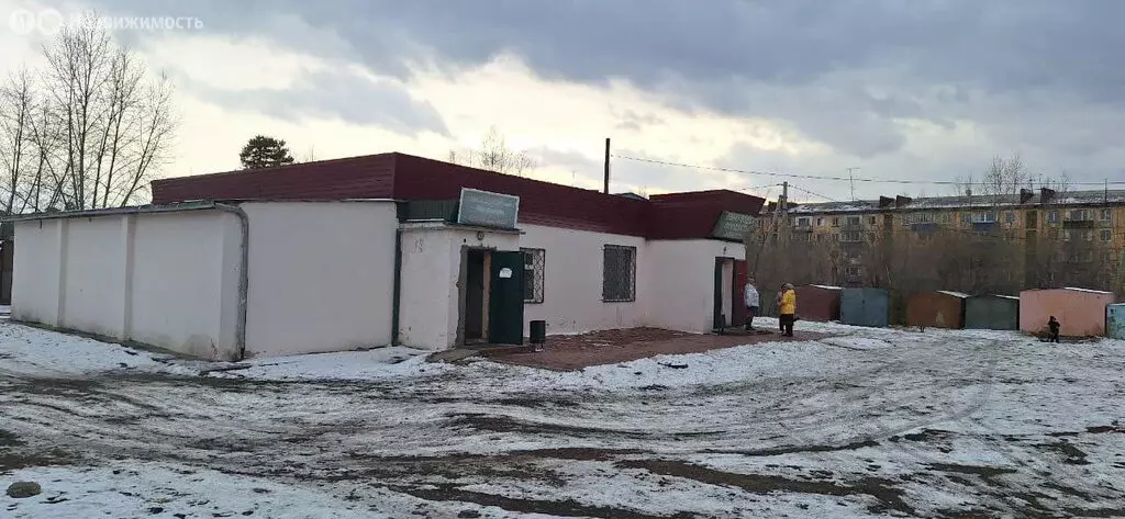 Торговая площадь (374 м) - Фото 2