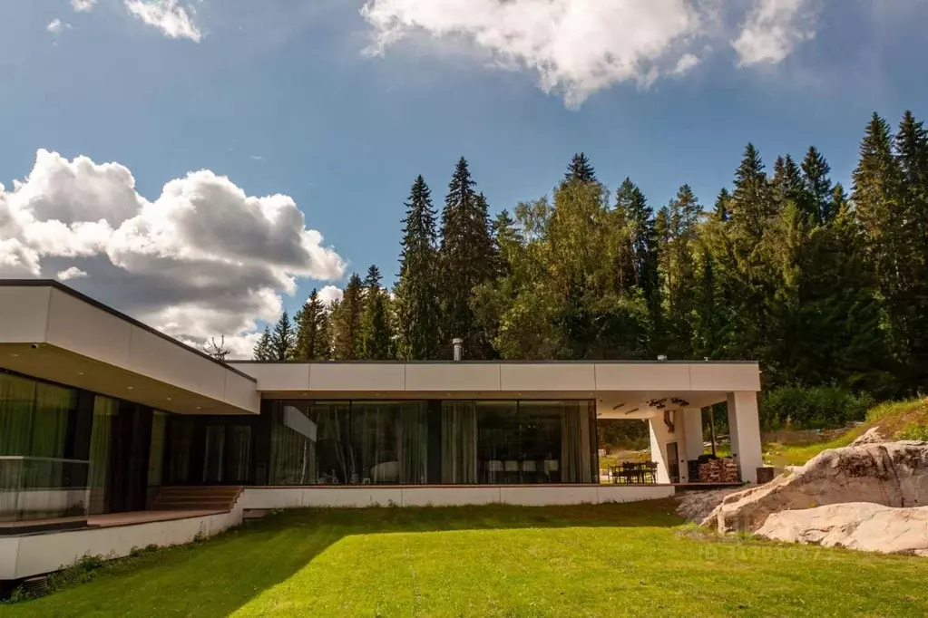 Дом в Карелия, Сортавальский муниципальный округ, пос. Кирьявалахти 32 ... - Фото 1