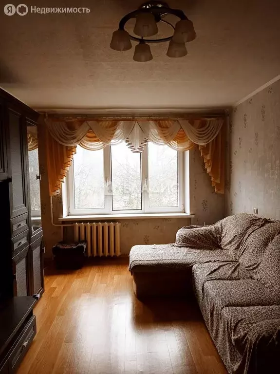 4-комнатная квартира: Калининград, улица Фрунзе, 82 (62.9 м) - Фото 0