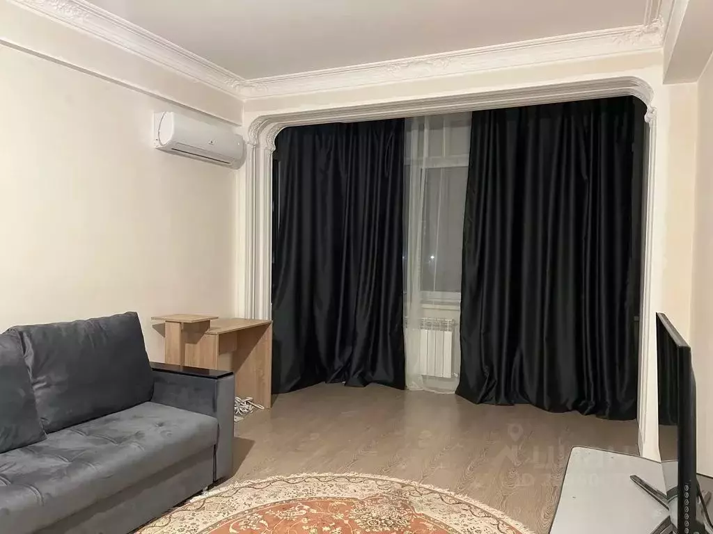 1-к кв. Дагестан, Каспийск ул. Байрамова, 23/2 (47.0 м) - Фото 0