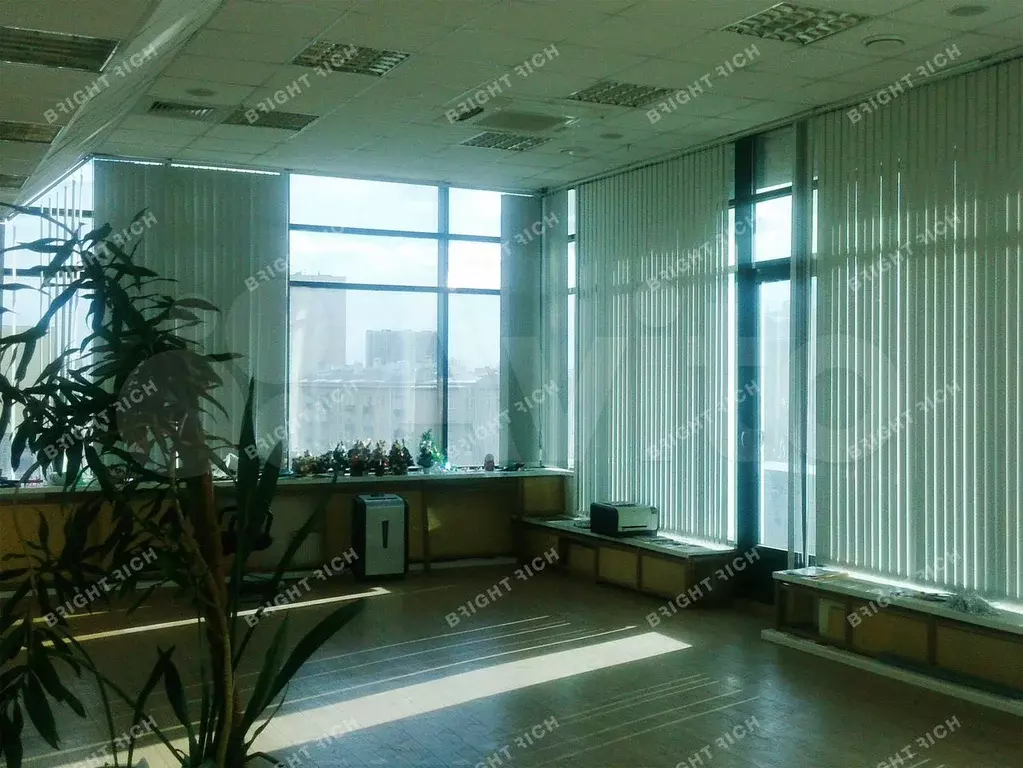Продам офисное помещение, 1050 м - Фото 1