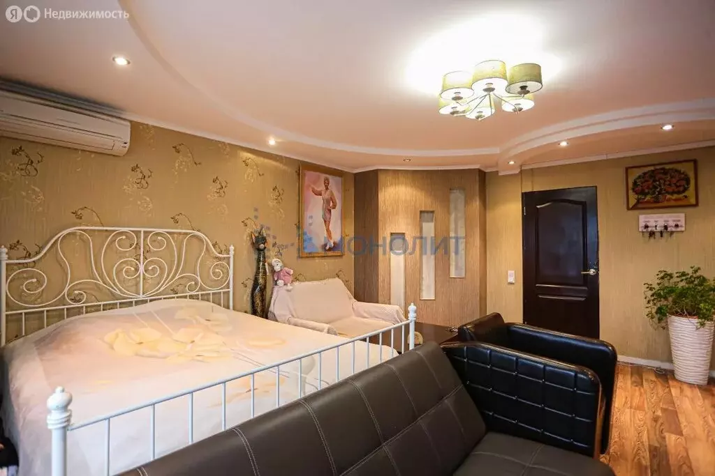 4-комнатная квартира: Нижний Новгород, улица Евгения Мирошникова, 2А ... - Фото 1