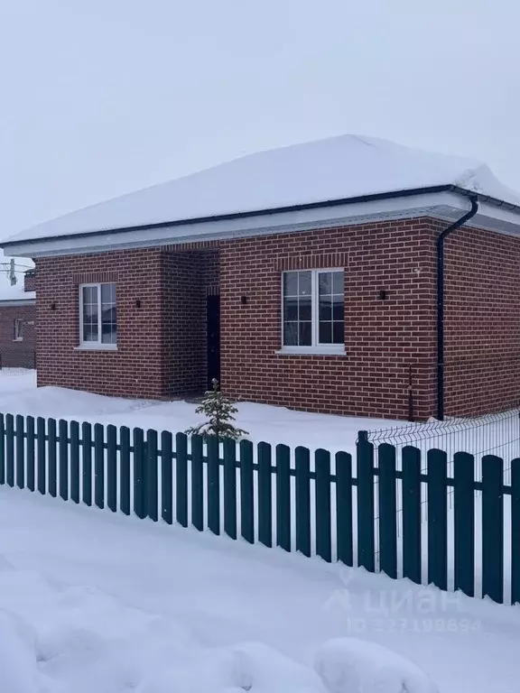 Дом в Калининградская область, Гурьевский муниципальный округ, пос. ... - Фото 1