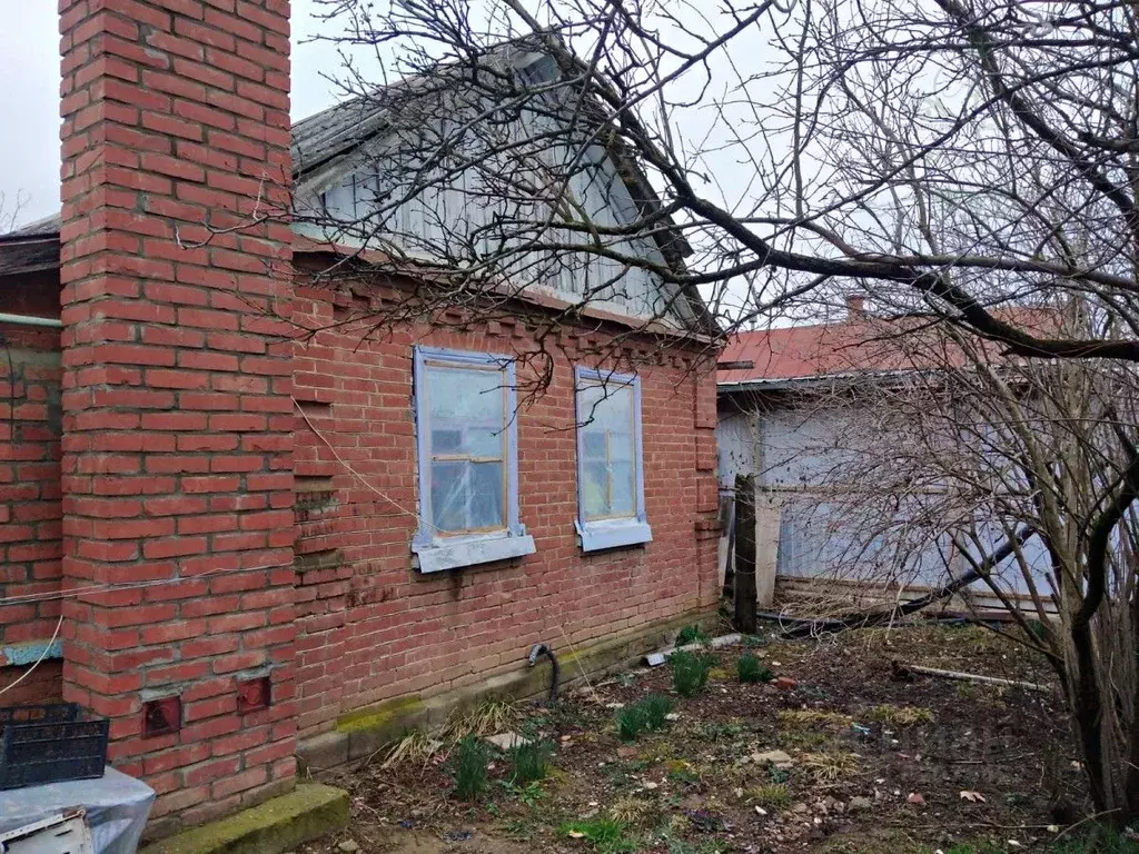 Дом в Краснодарский край, Абинск ул. Чапаева (30 м) - Фото 0