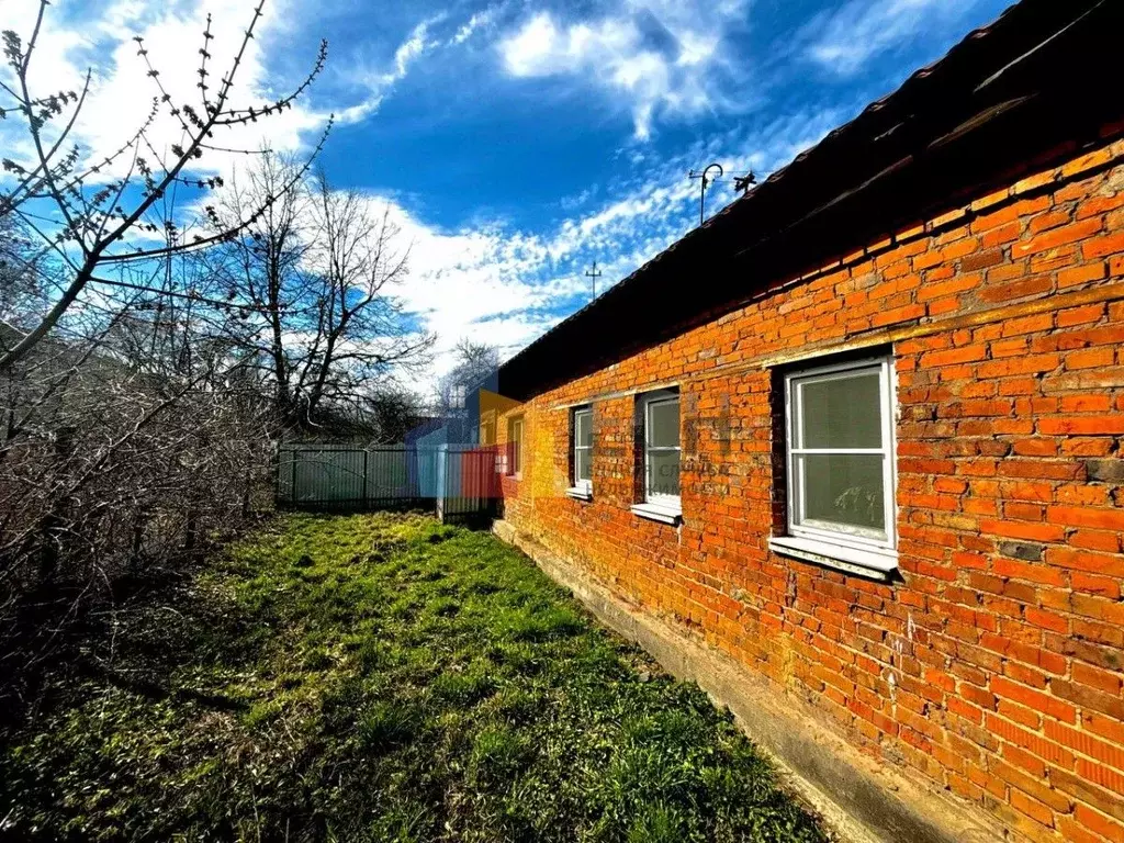Дом в Тульская область, Тула проезд 9-й Песчаный, 14 (50 м) - Фото 0