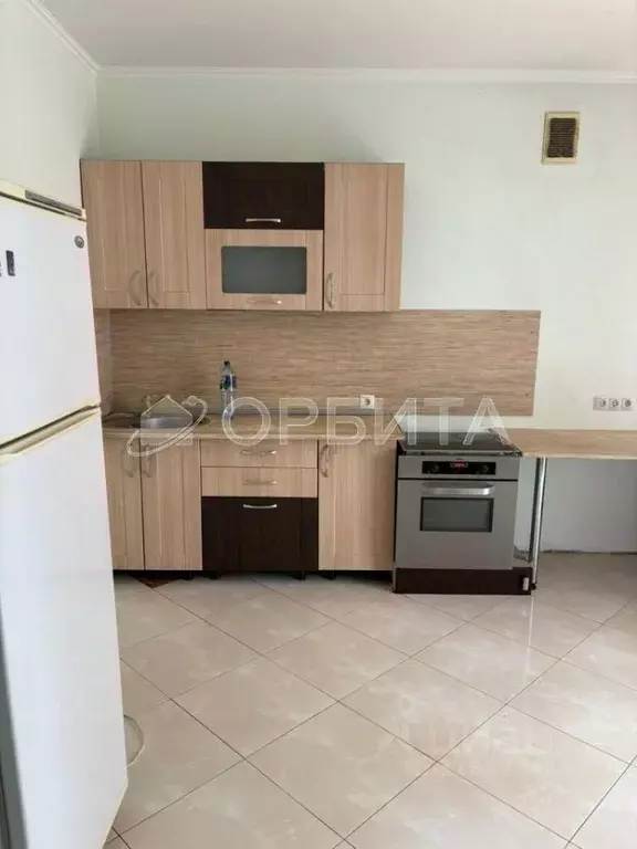 4-к кв. Тюменская область, Тюмень Холодильная ул., 138 (102.1 м) - Фото 0