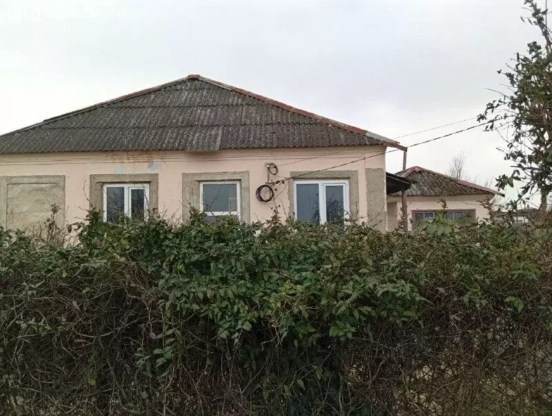 Дом в село Юровка, Крымская улица (65 м) - Фото 1