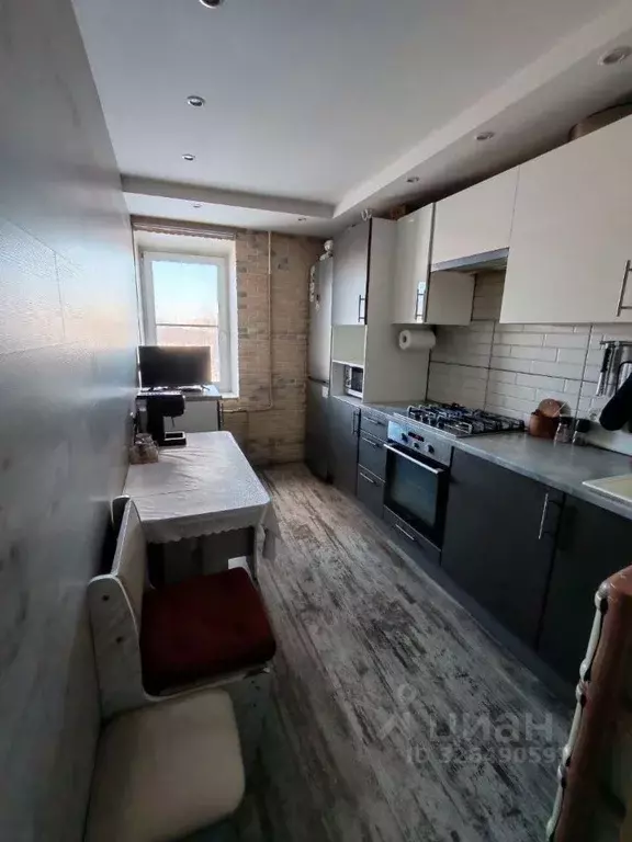 3-к кв. Санкт-Петербург пос. Металлострой, ул. Богайчука, 24 (60.8 м) - Фото 0