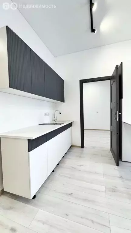 1-комнатная квартира: Екатеринбург, улица Азина, 57 (34 м) - Фото 2