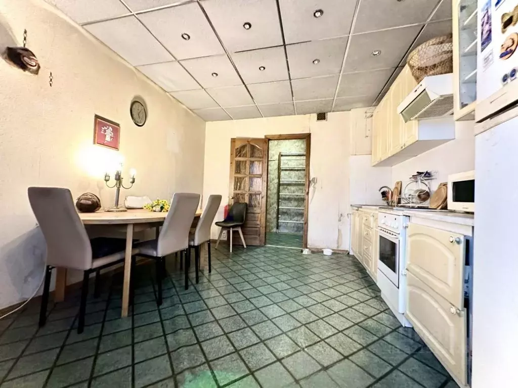 3-к кв. Волгоградская область, Волгоград ул. Хользунова, 36/2 (82.4 м) - Фото 2