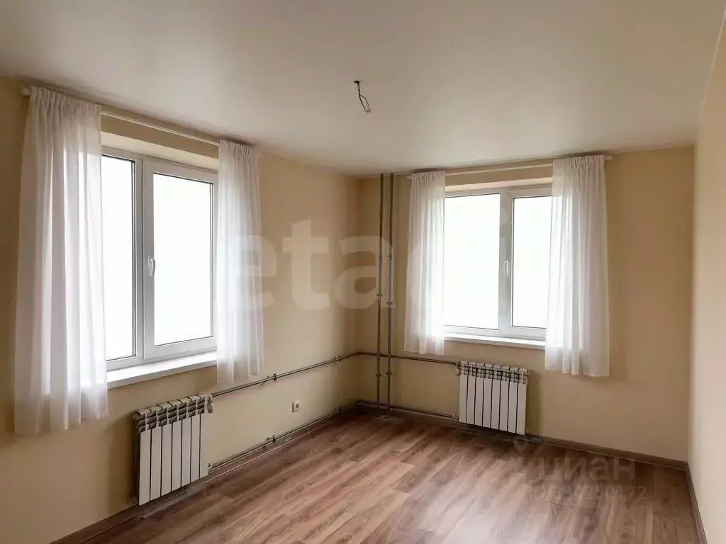 2-к кв. Псковская область, Остров ул. Калинина, 82А (44.8 м) - Фото 1