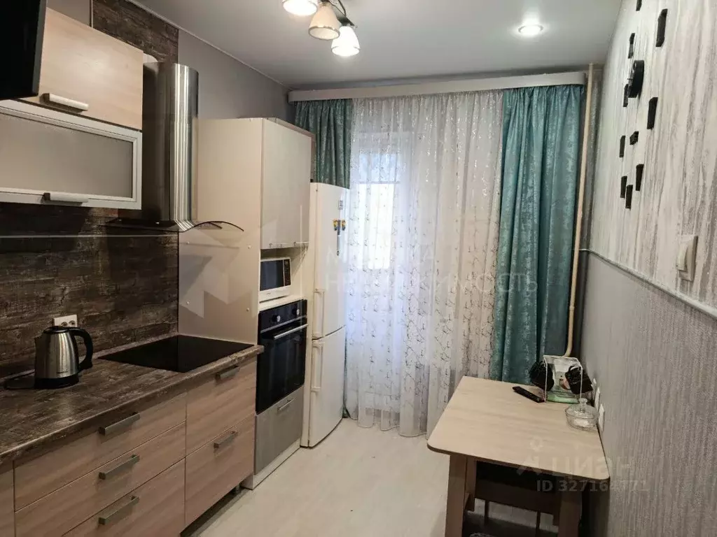 2-к кв. Тюменская область, Тюмень ул. Муравленко, 7 (55.4 м) - Фото 1