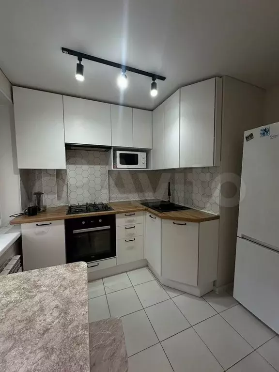 3-к. квартира, 48 м, 2/5 эт. - Фото 0