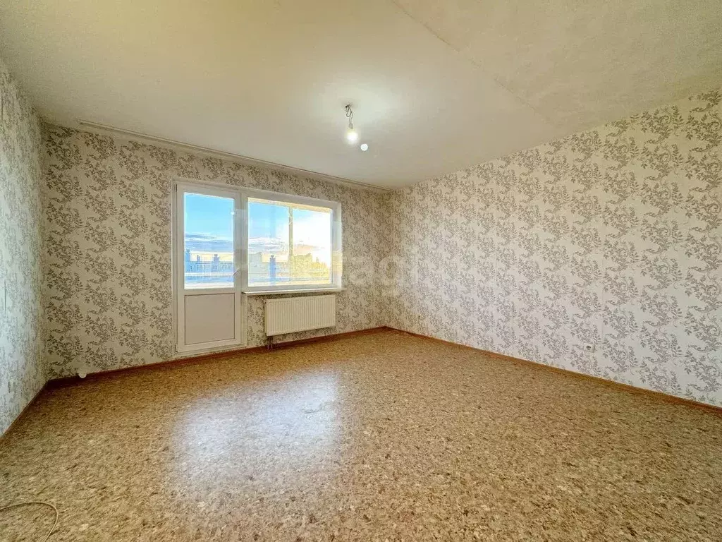 3-к кв. Калининградская область, Калининград Осенняя ул., 38 (73.2 м) - Фото 0