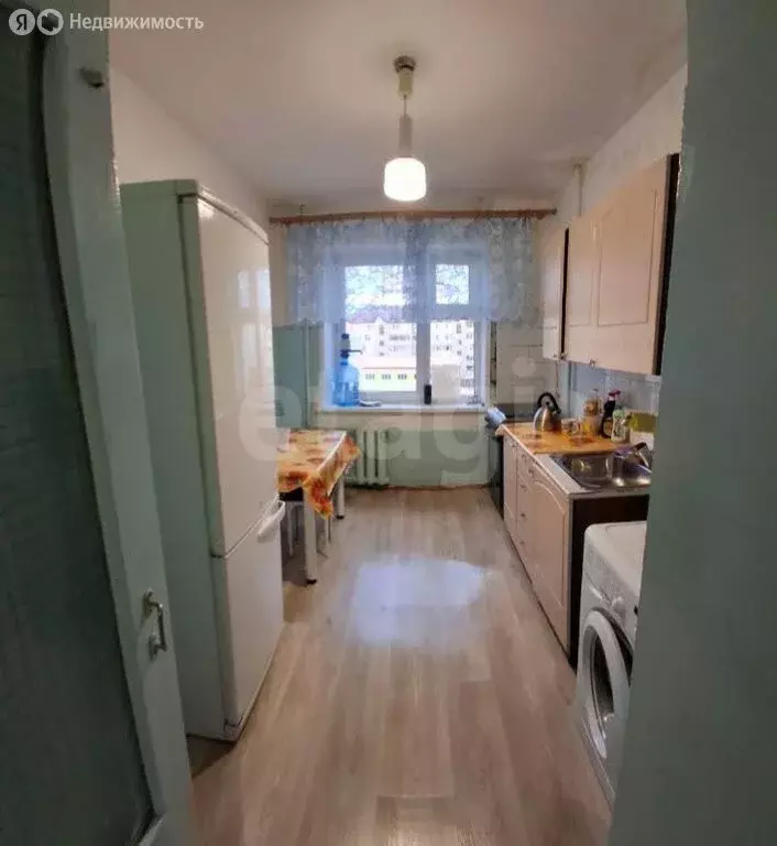 4-комнатная квартира: Якутск, улица Фёдора Попова, 14/3 (72.2 м) - Фото 1