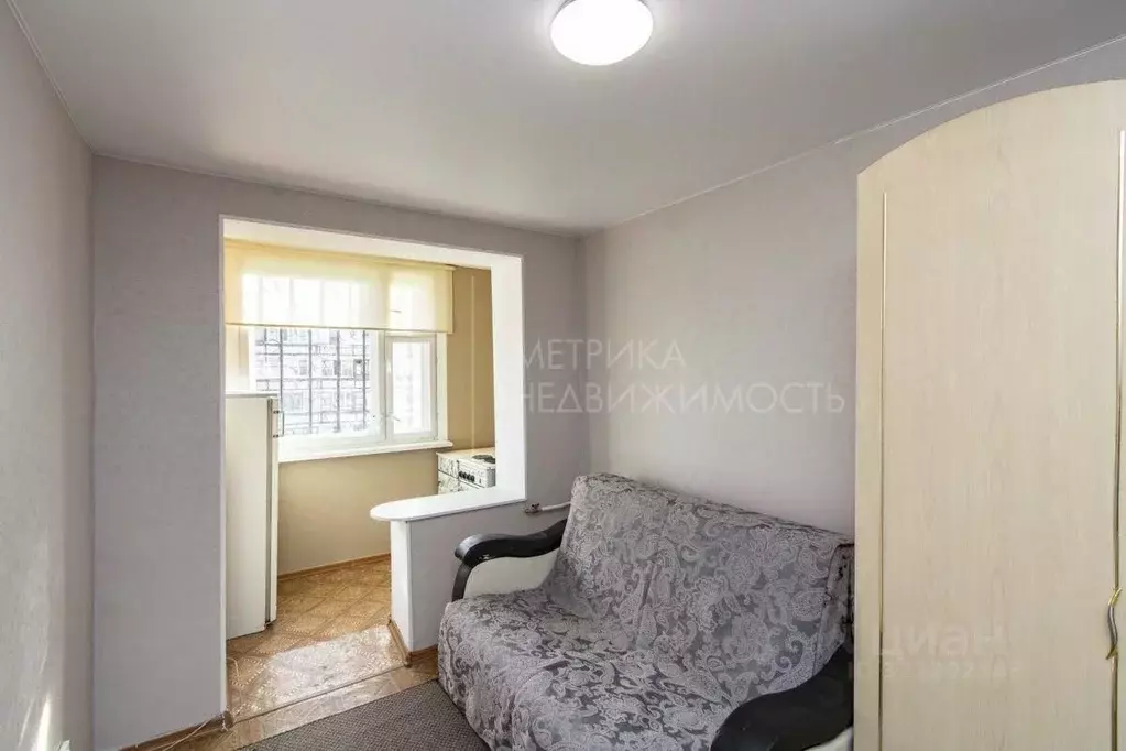 1-к кв. Тюменская область, Тюмень ул. Республики, 237 (14.7 м) - Фото 1