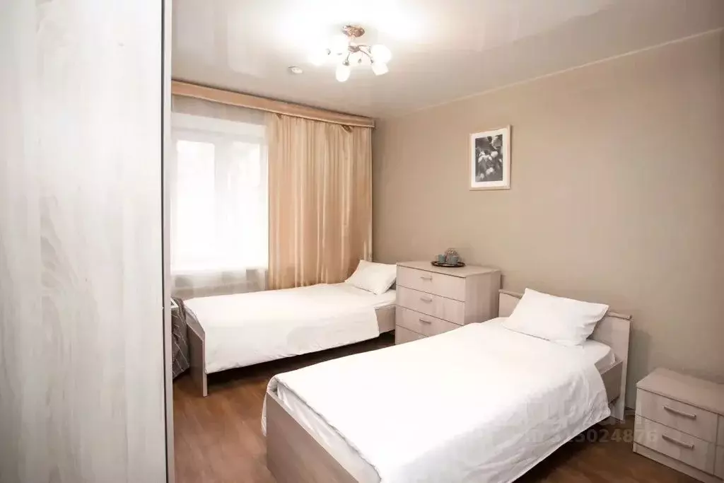 Комната Свердловская область, Екатеринбург ул. Ключевская, 18 - Фото 1